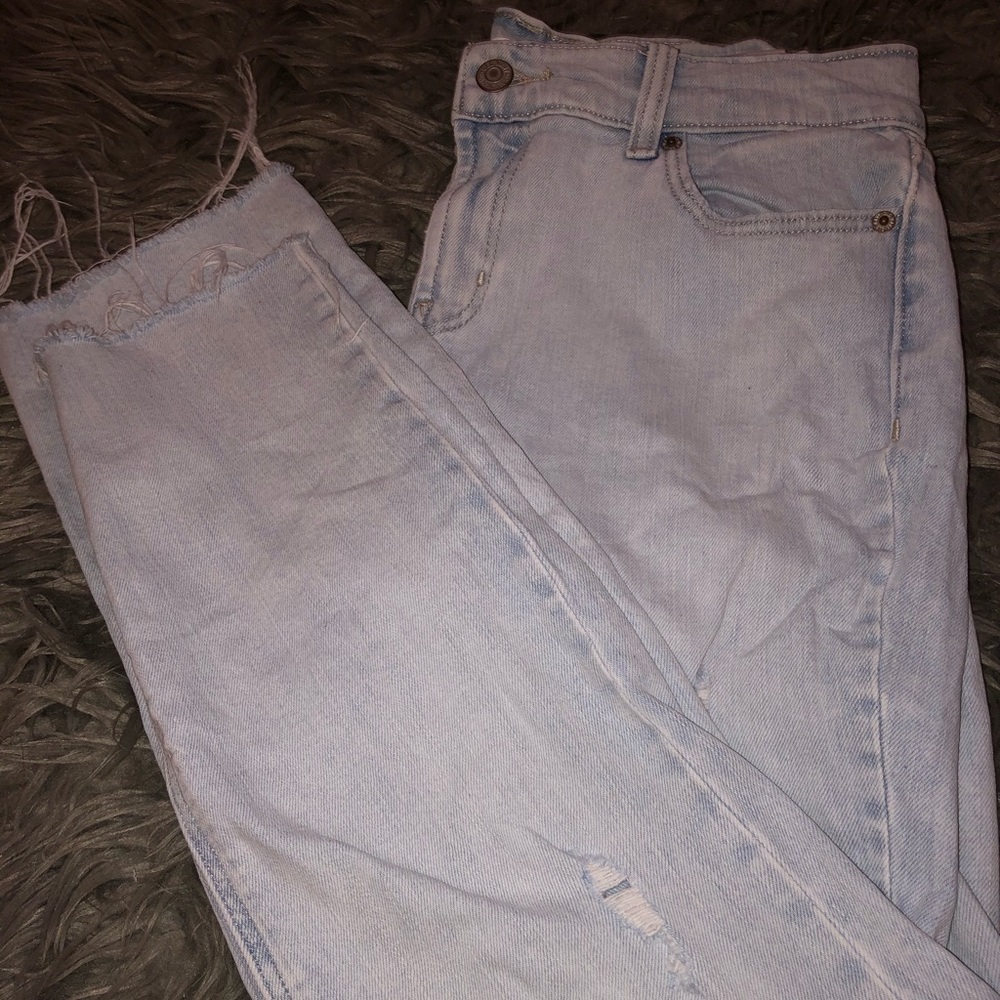 Mid rise light boyfriend jeans